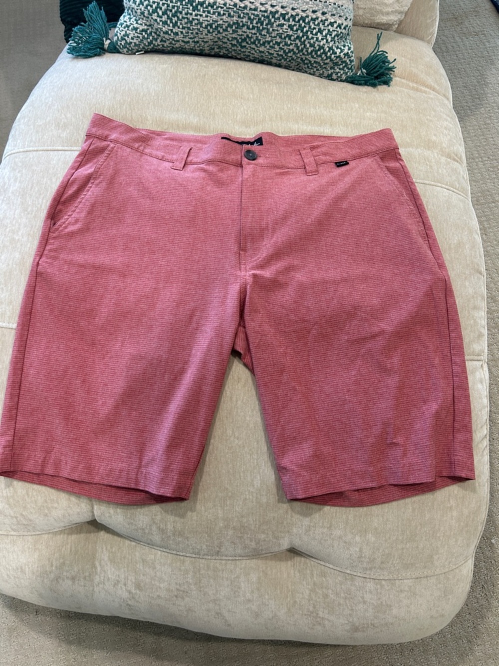 Travis Mathew Heathered Red Men's Flat-Front Performance Shorts